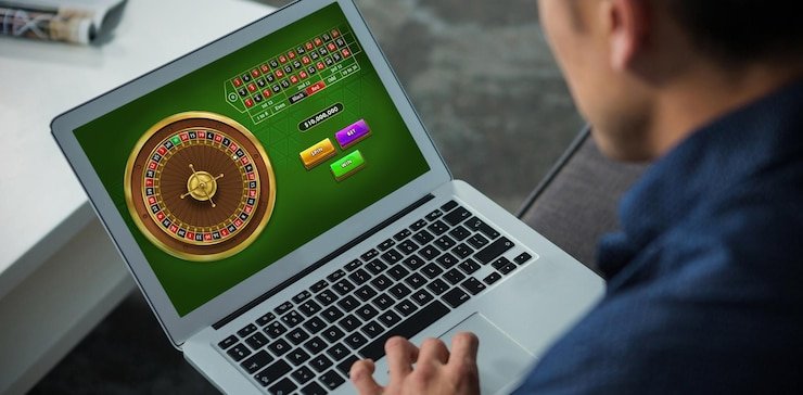 Pengguna mengakses halaman FAQ luckybet89 dengan tampilan bersih dan ringkas